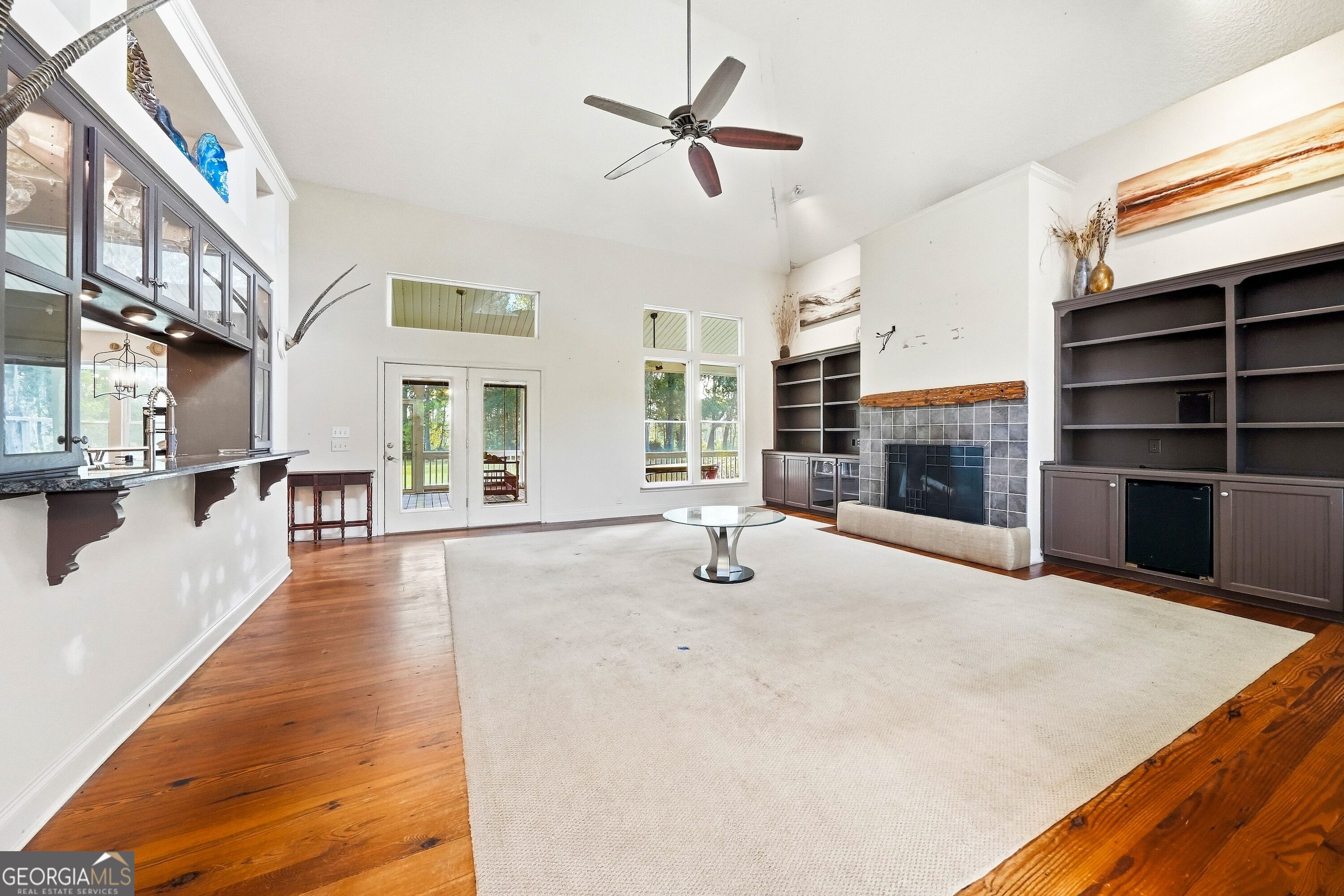 283 Milton LN