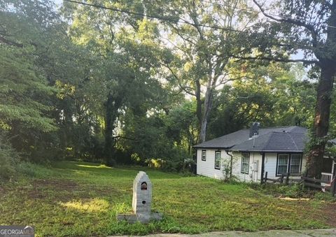 Photo of 361 S BEND Avenue SE, Atlanta, GA 30315 (MLS # 10602002)