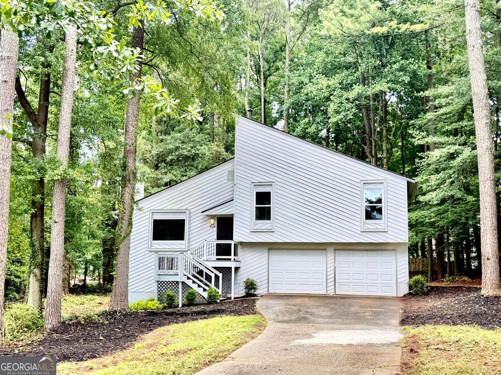Photo of 3904 Trade Wind Court, Marietta, GA 30062 (MLS # 10784609)