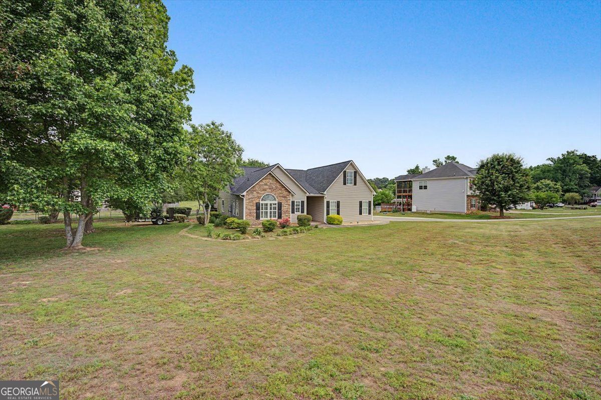 203 Rosewood DR SE