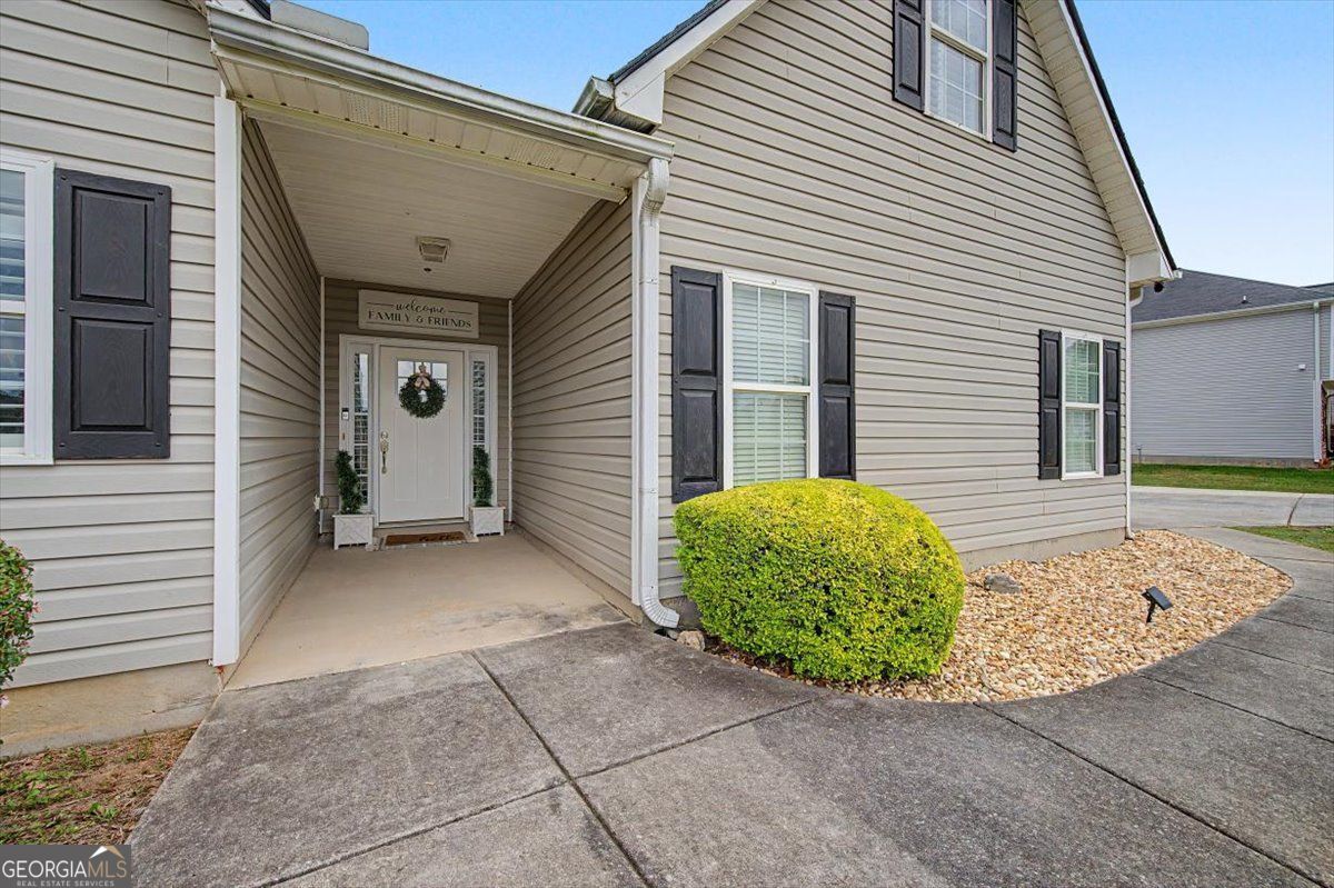 203 Rosewood DR SE