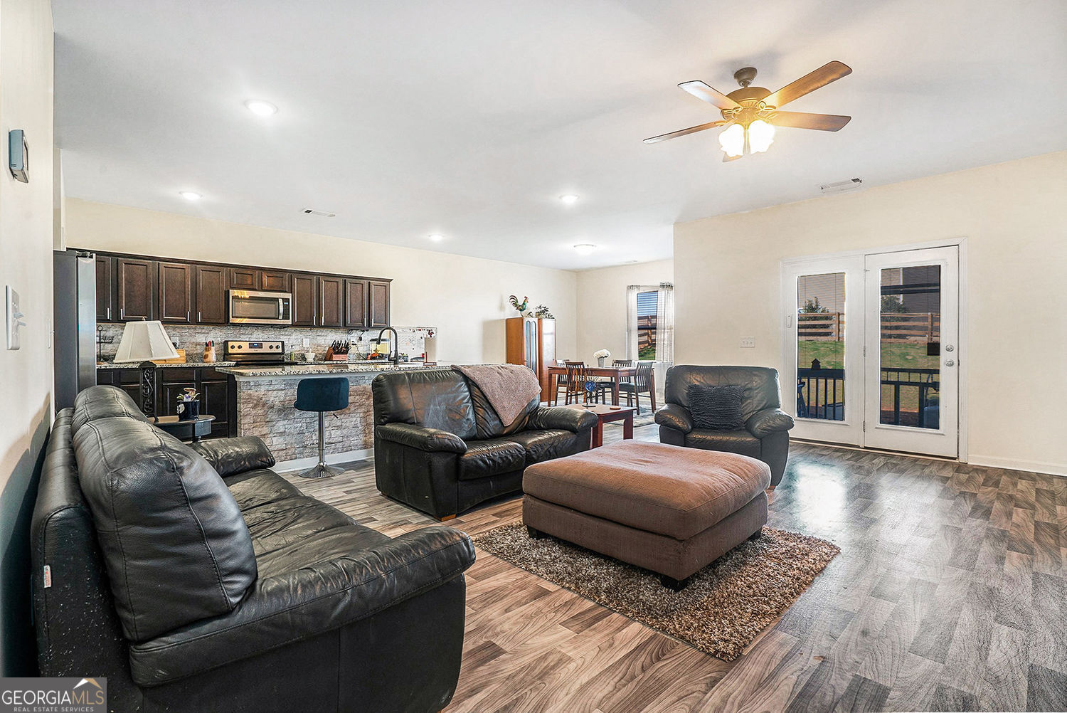 215 Apalachee DR