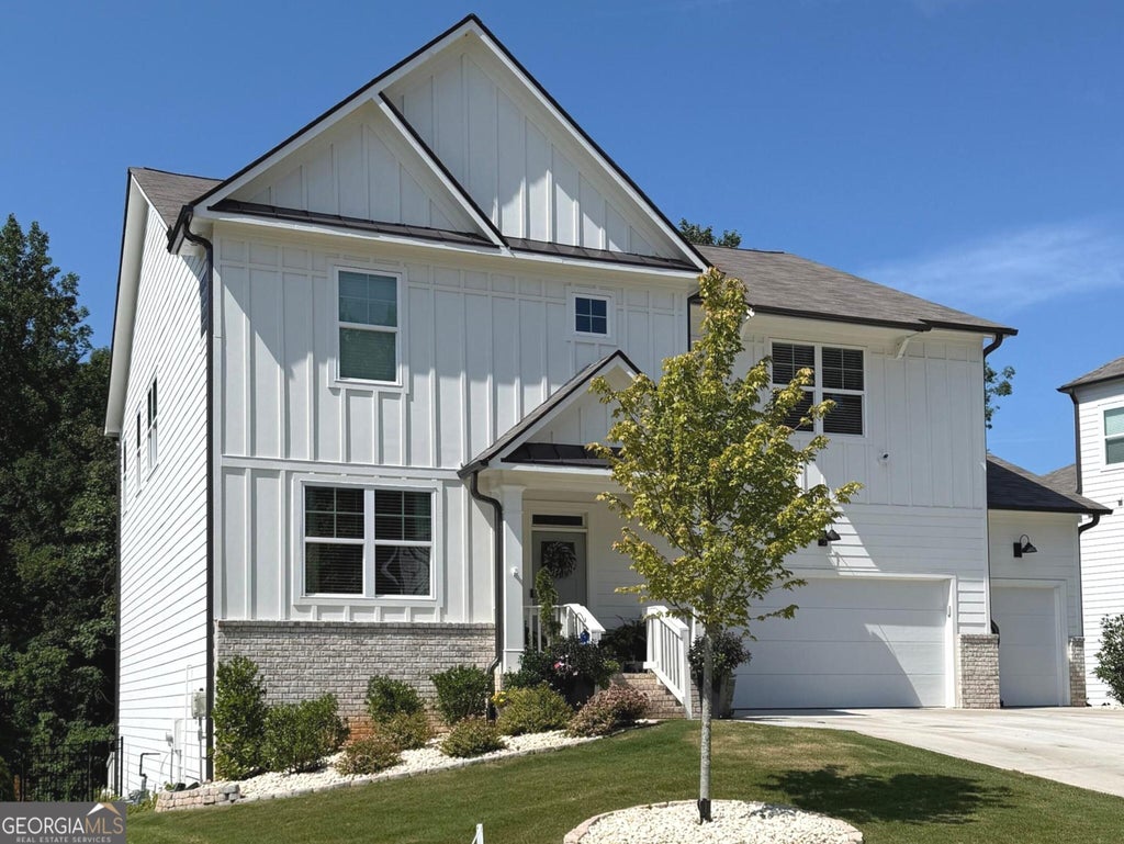 Photo of 4027 Peregrine Way, Gainesville, GA 30506 (MLS # 10818677)