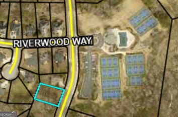 568 Riverwood DR