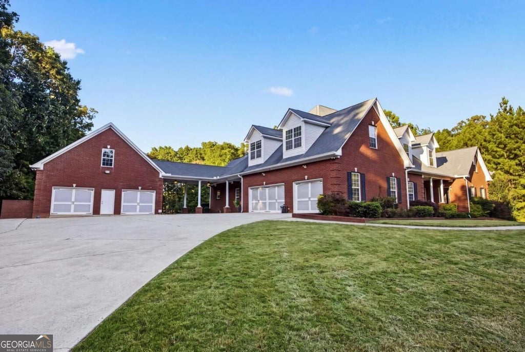 Photo of 312 Fields Road, Mcdonough, GA 30253 (MLS # 10857270)