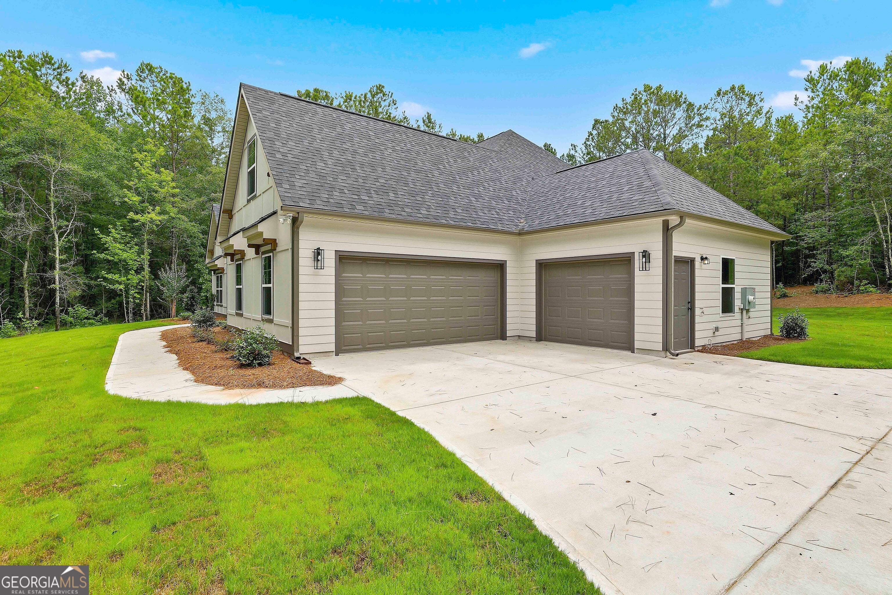 1283 MCINTOSH TRAIL.- LOT 8 LOT 8