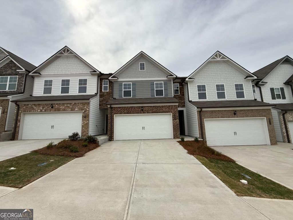 Photo of 3999 Streamlet Way #158, Gainesville, GA 30506 (MLS # 10726358)