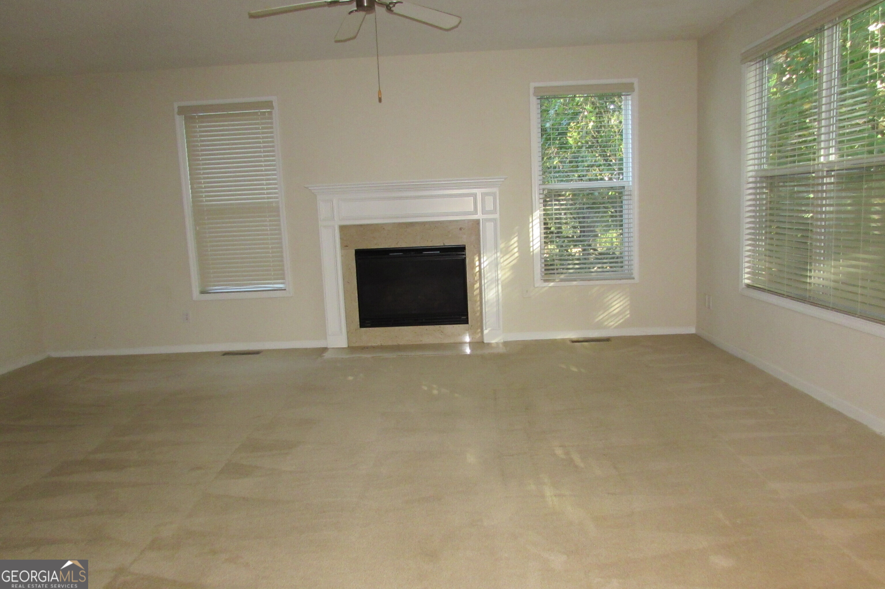 2552 Wolf Den LN