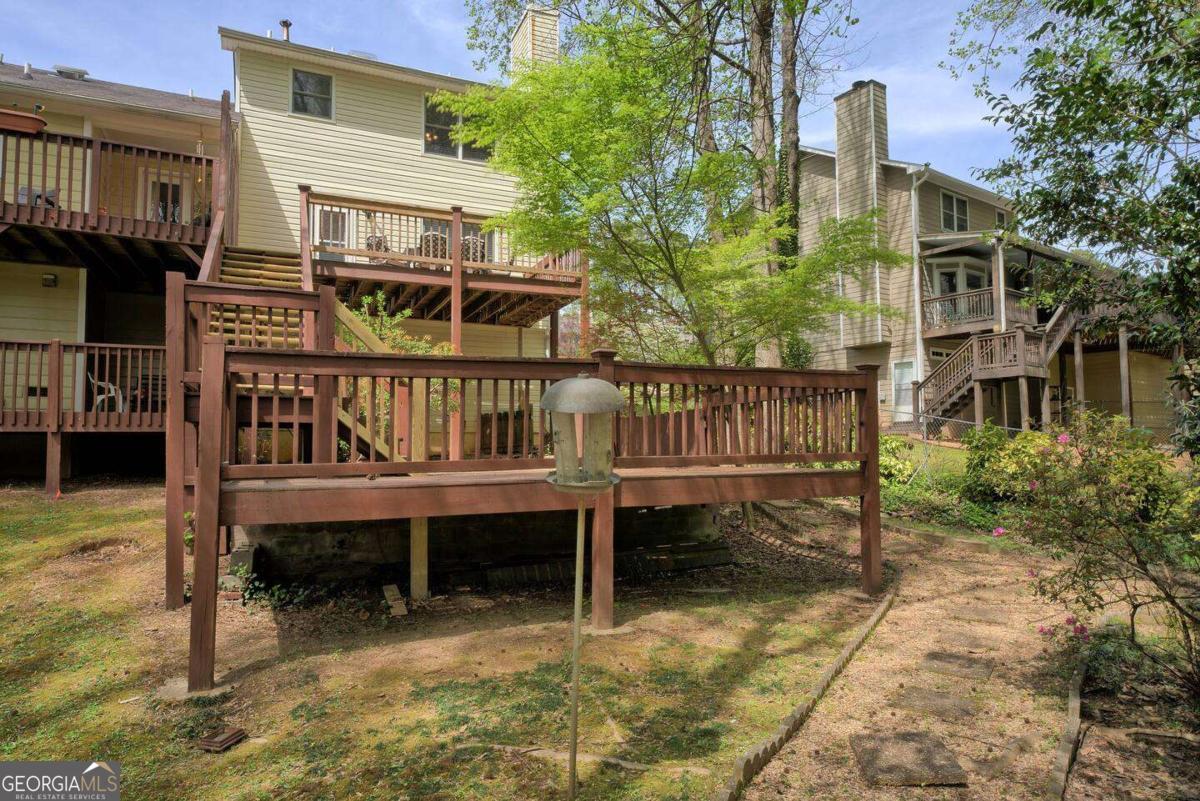 1914 Cooper Landing DR SE