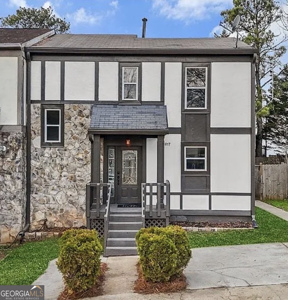 1017 Falling Valley CT SE