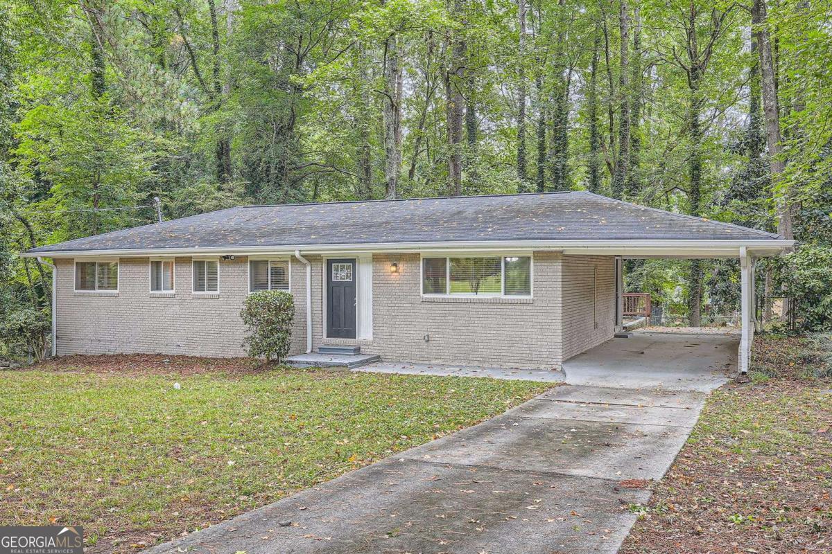 2184 Pemberton RD SW