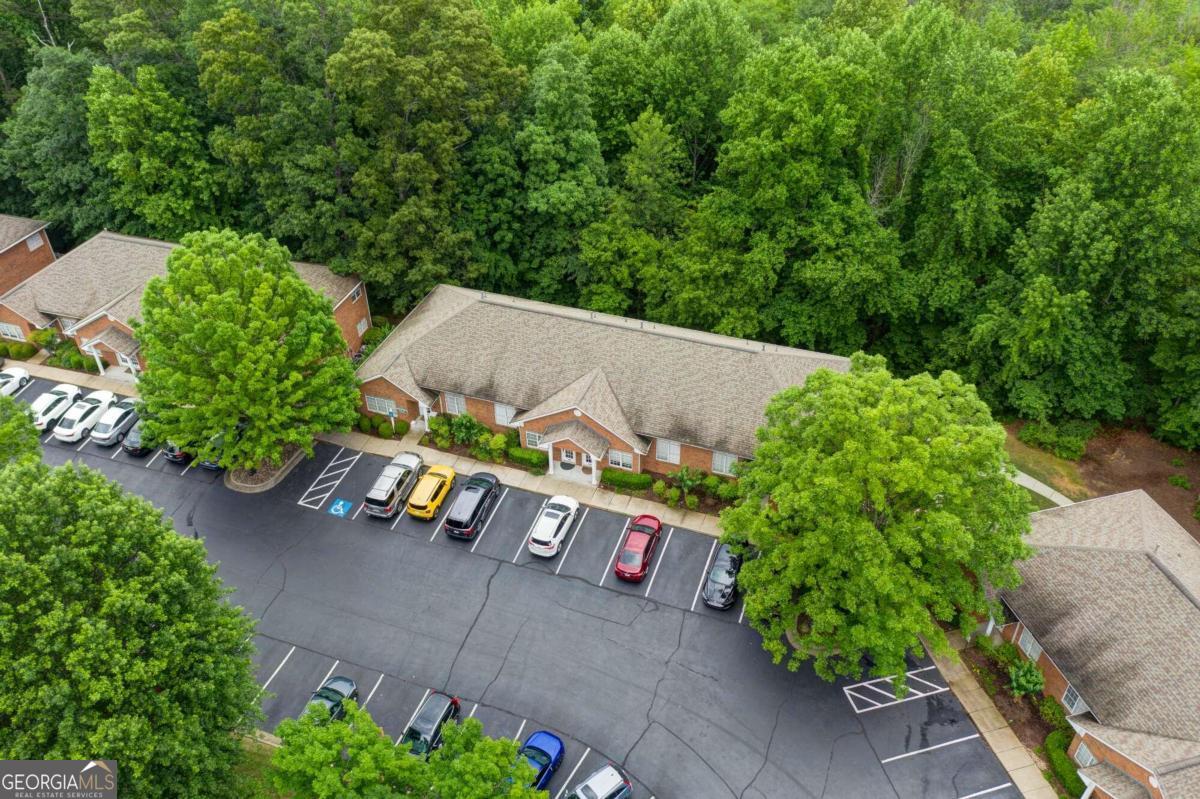 413 Creekstone RDG