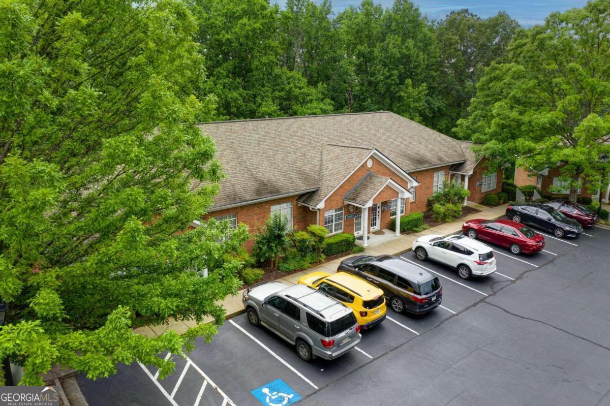 413 Creekstone RDG