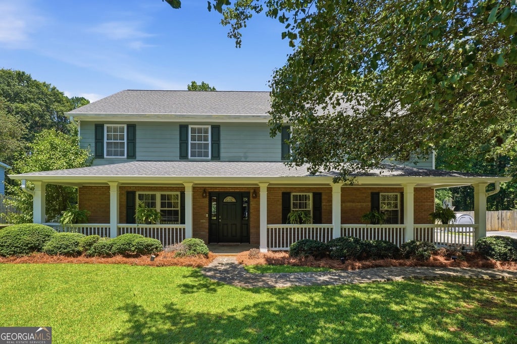Photo of 2305 Brafton Court NW, Acworth, GA 30101 (MLS # 10871680)