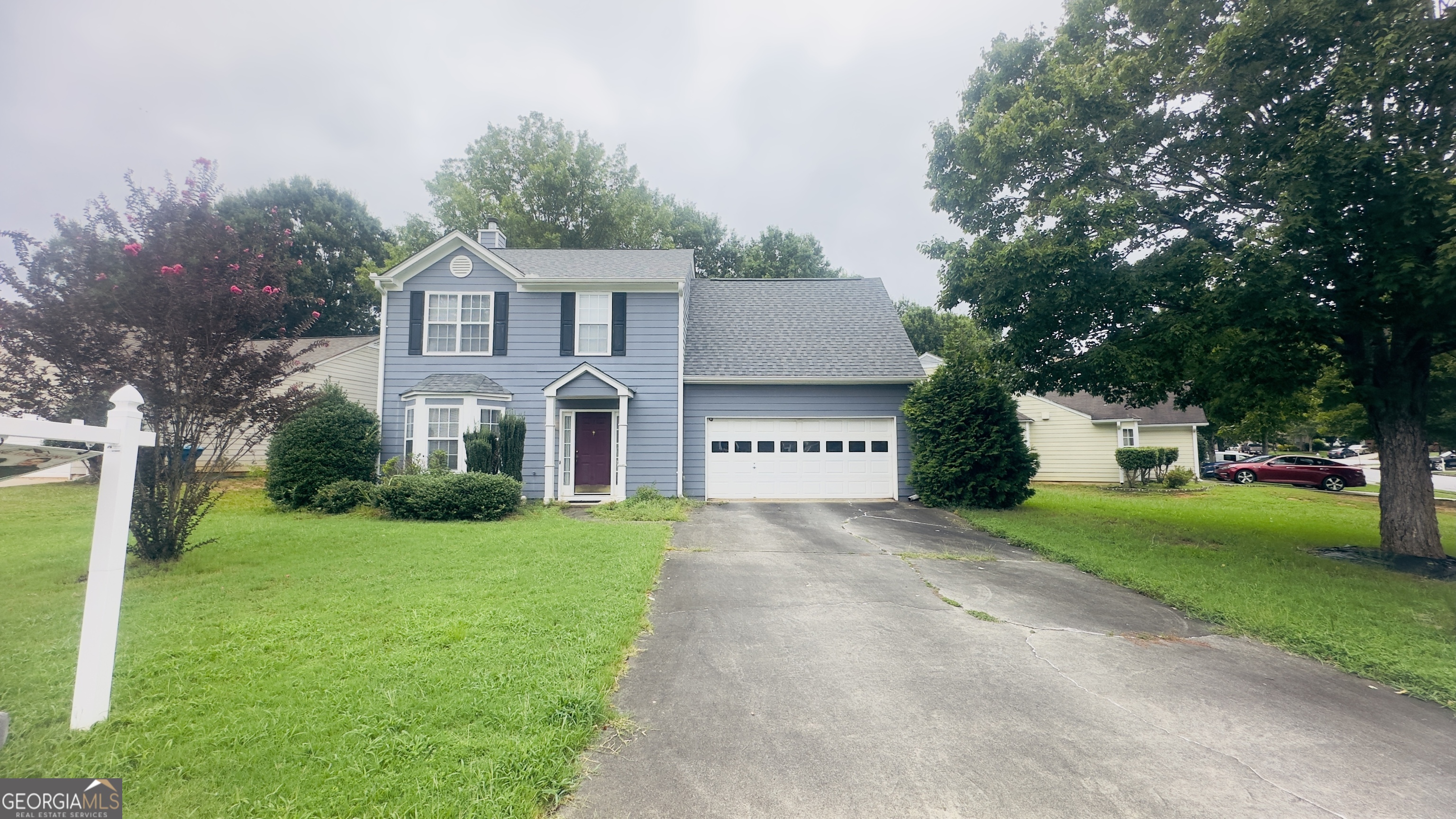 incredible opportunity in Lawrenceville, situated within the highly regarded Brookwood school district-perfect for families who value education and community. This is an original-owner home offering solid fundamentals and excellent potential. Featuring 3 spacious bedrooms and 2.5 bathrooms, this residence is designed for comfort and flexibility. The fenced yard provides a private and secure outdoor space, ideal for entertaining, gardening, or letting pets and kids play safely. he property does need new carpet, giving you a chance to choose the flooring that matches your style and needs. Seller will provide $10,000 in concessions to the buyer