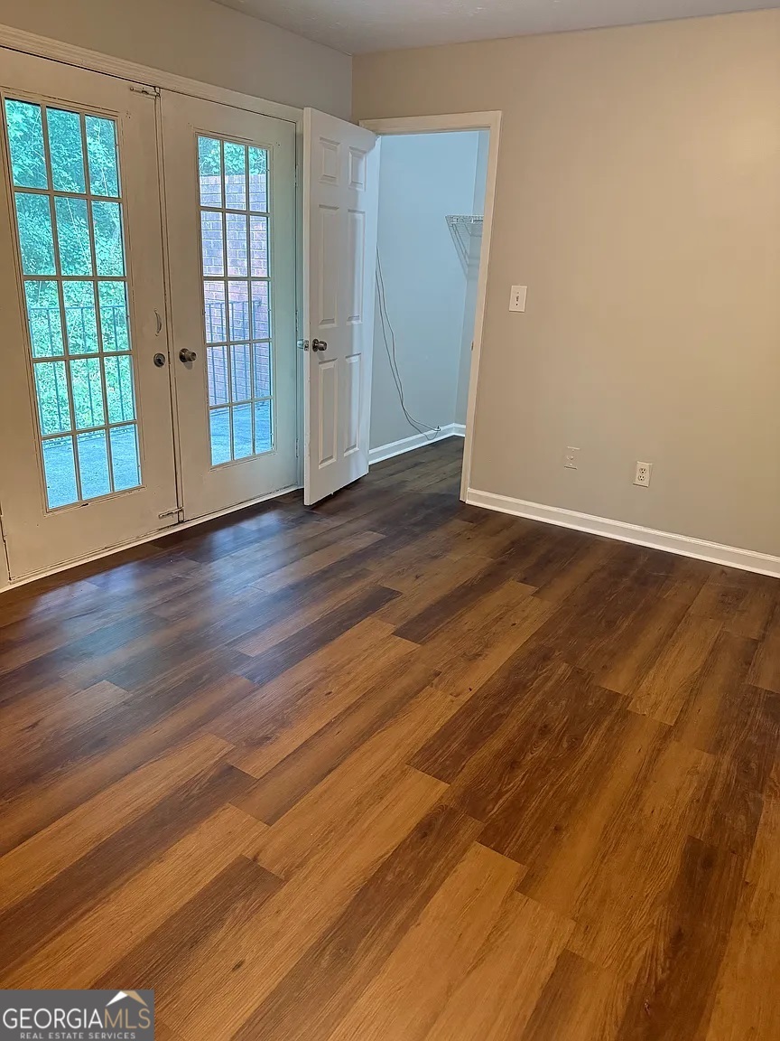 Snapfinger Golfview Townhomes - Residential Lease