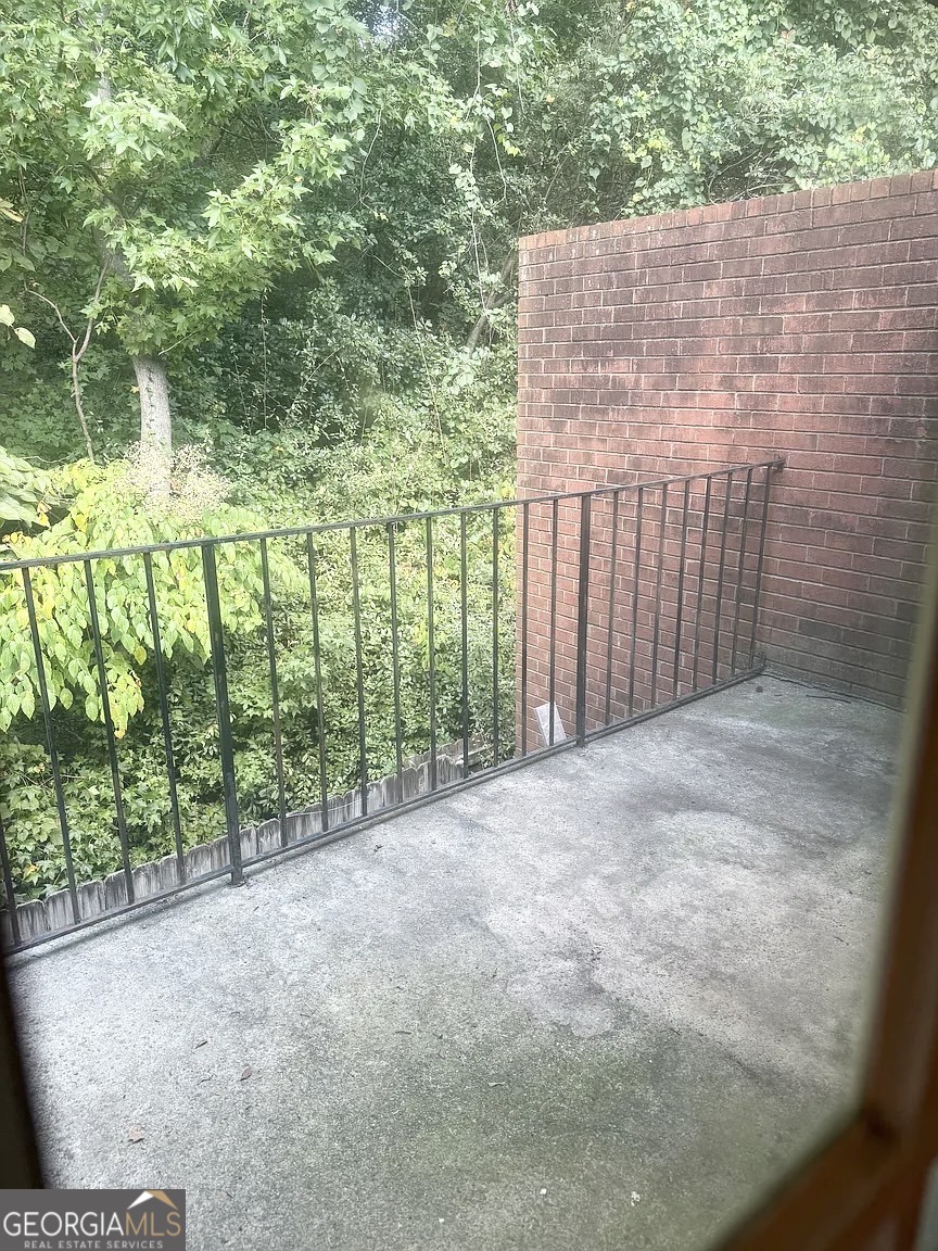 Snapfinger Golfview Townhomes - Residential Lease