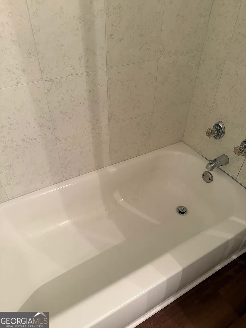 Snapfinger Golfview Townhomes - Residential Lease