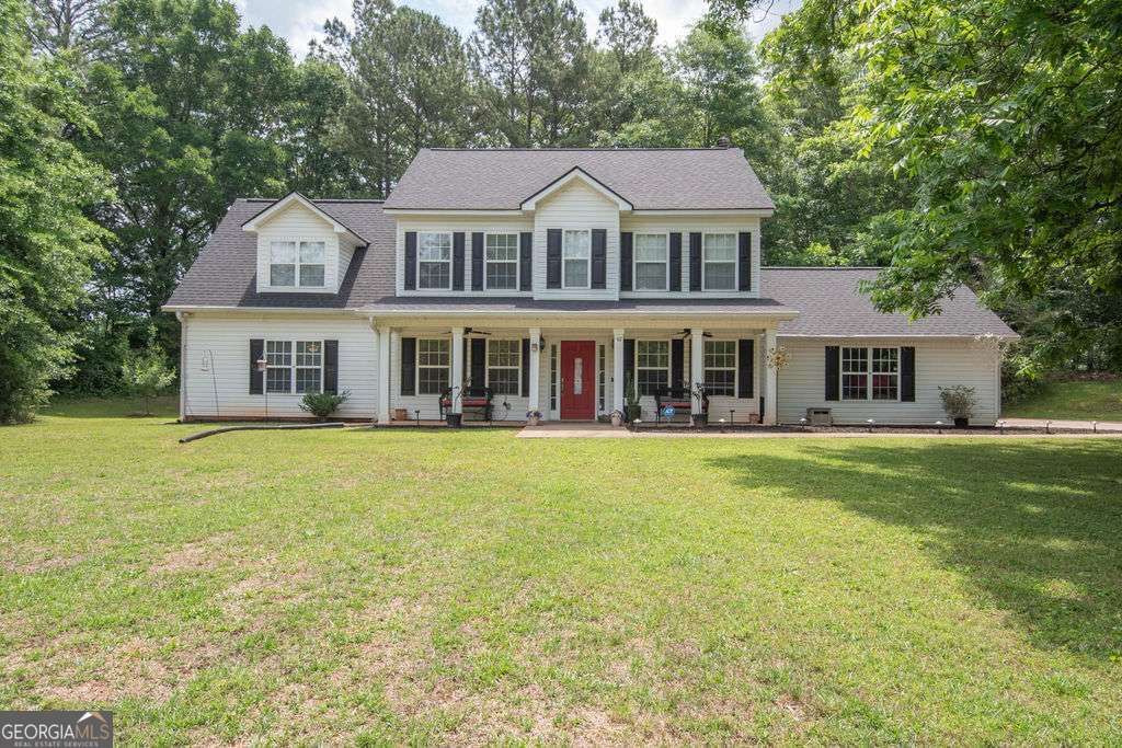 Photo of 67 Roger Arnold Road, Grantville, GA 30220 (MLS # 10769603)