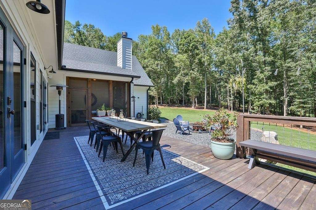 889 Freehome RD