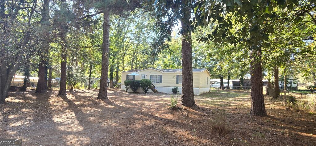 Photo of 10 Shari Court, Stockbridge, GA 30281 (MLS # 10631365)