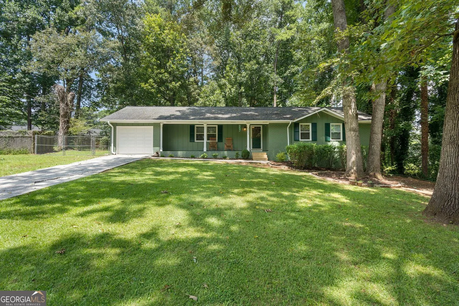 2064 Leatherleaf Court SW