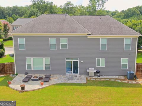 A home in Powder Springs