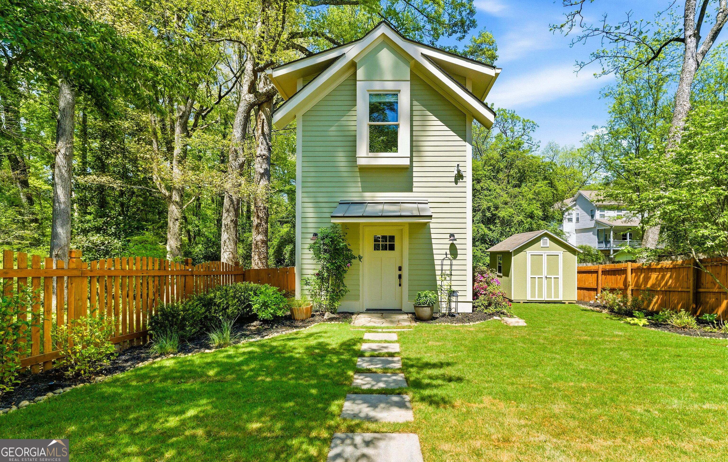 104 Fairview ST