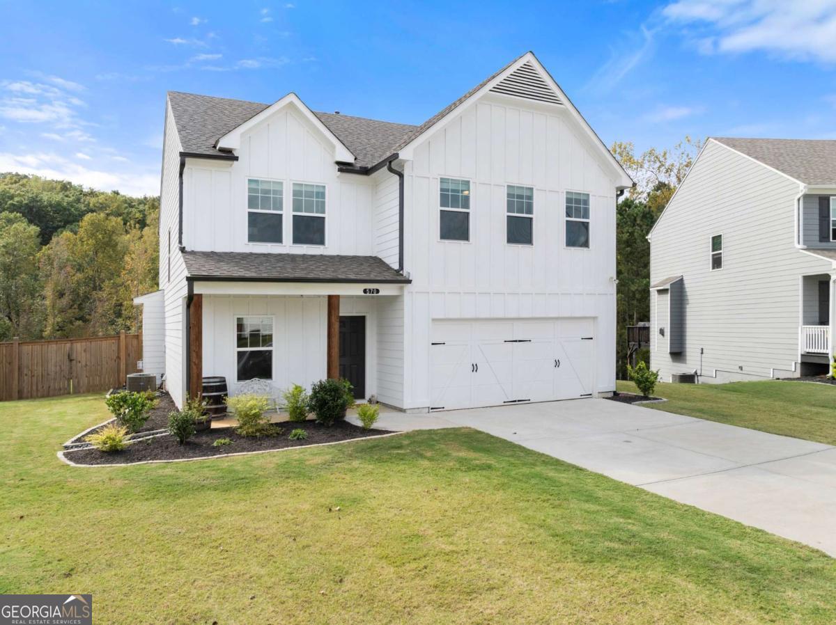 570 Edgemore RD