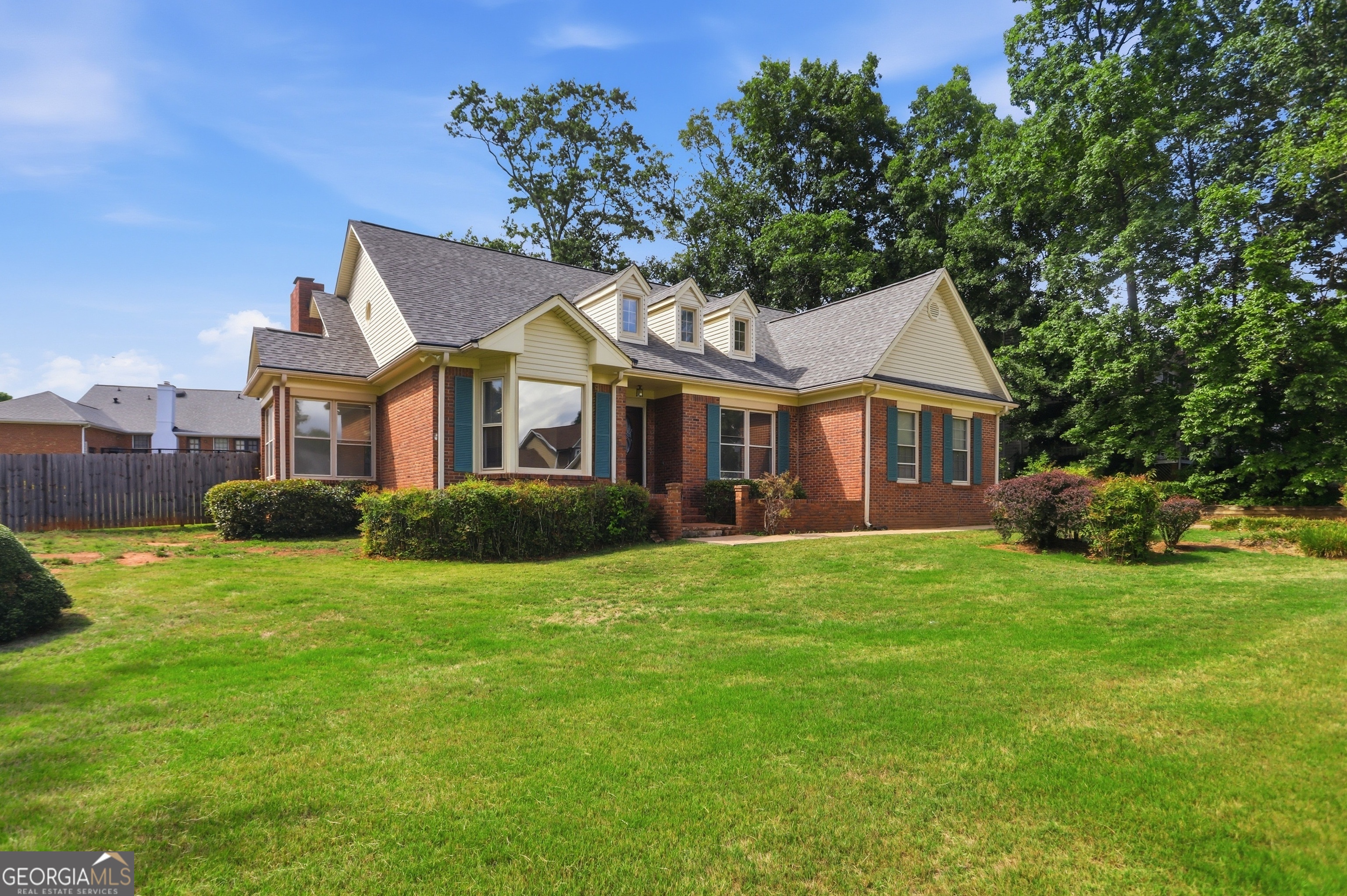 3409 Uncle Genes WAY SE