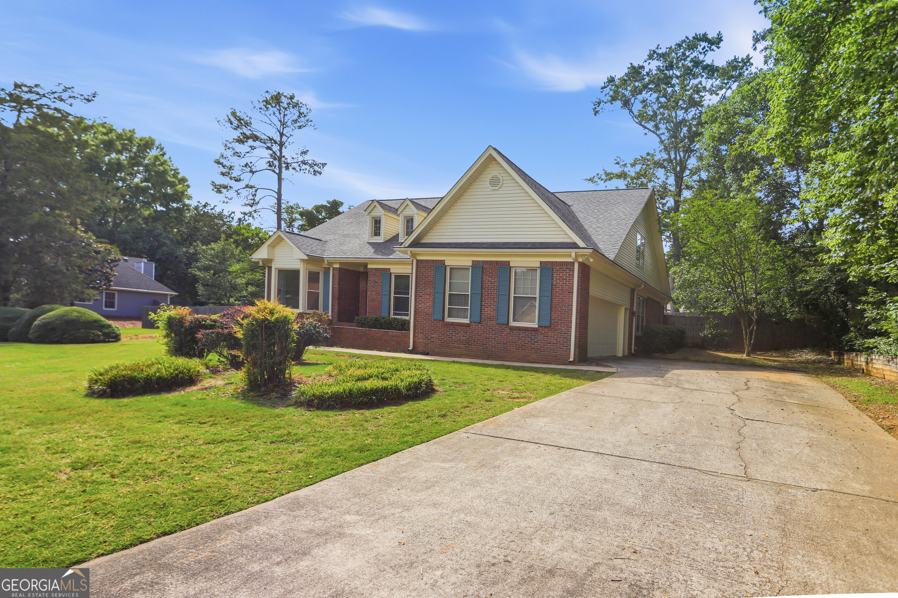 3409 Uncle Genes WAY SE