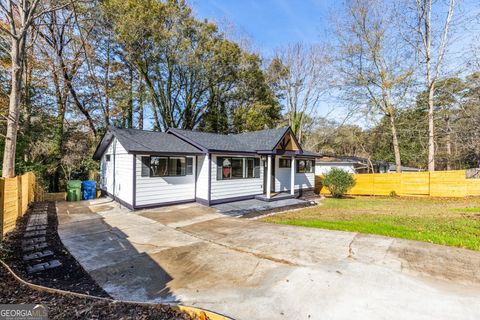 Photo of 2103 Kipling Circle SE, Atlanta, GA 30315 (MLS # 10649282)