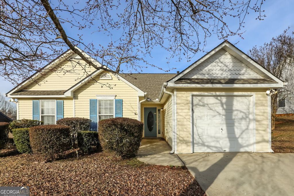 Photo of 306 Breezy Hill Walk, Stockbridge, GA 30281 (MLS # 10683288)
