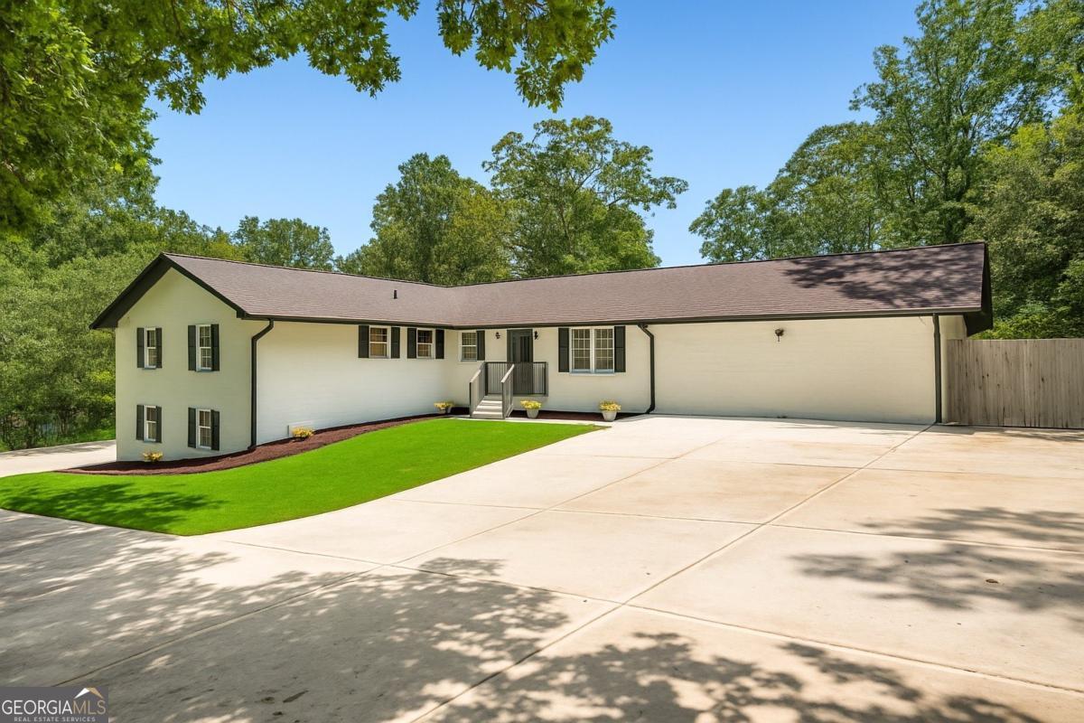 830 Winfield CT SW