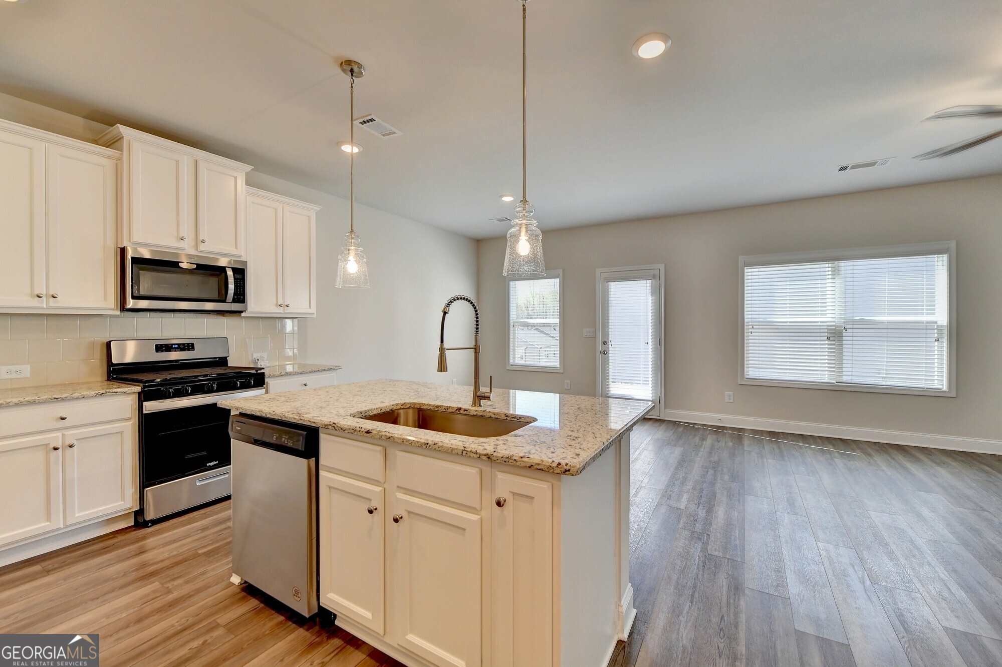 212 Station Overlook DR