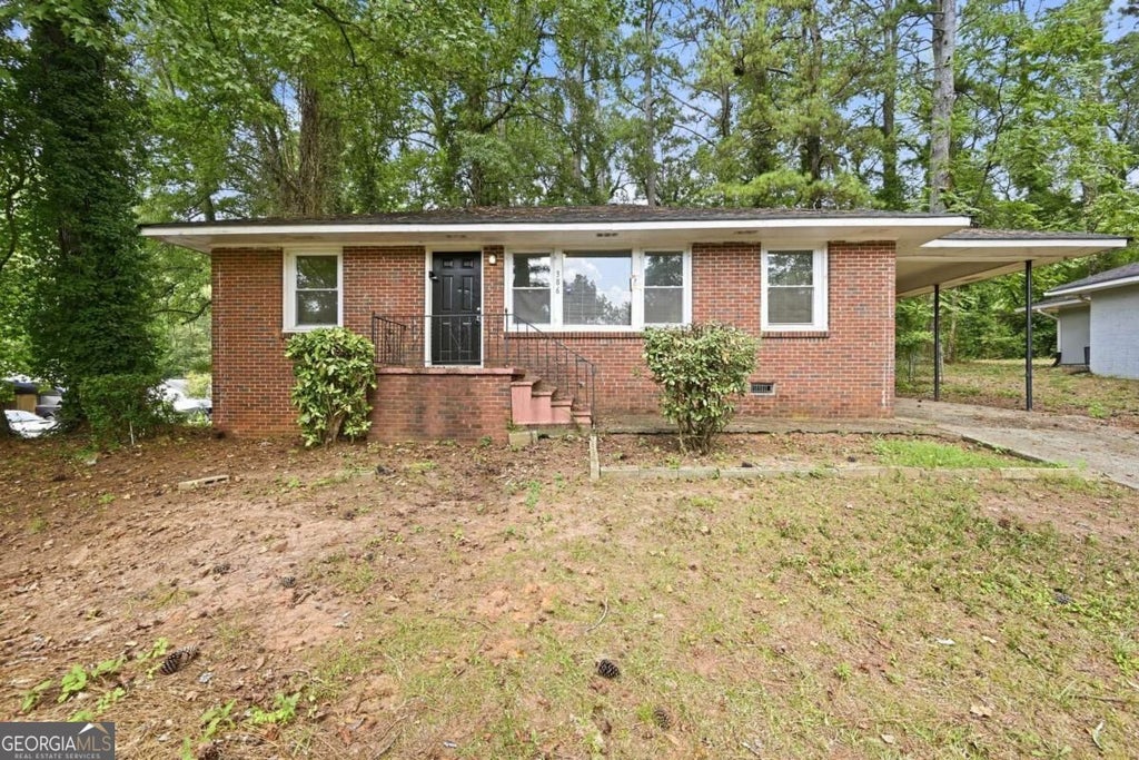 Photo of 386 Lindsey Drive SE, Atlanta, GA 30315 (MLS # 10846506)
