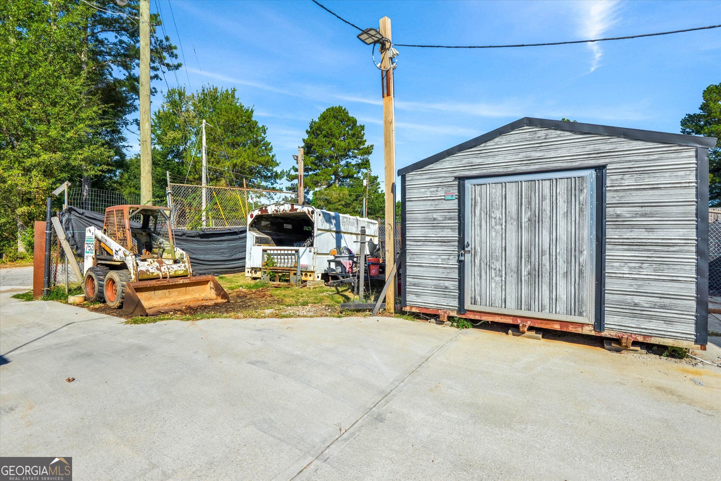 1550 Fairlake DR