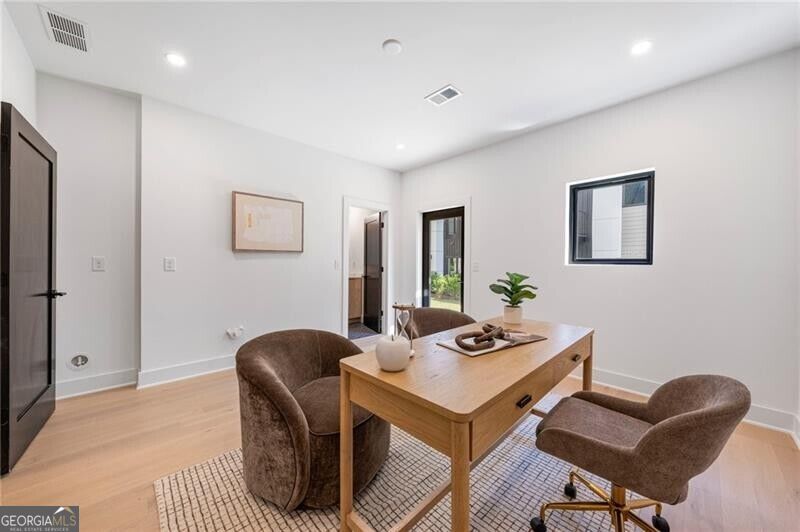 1189 Frederick WALK