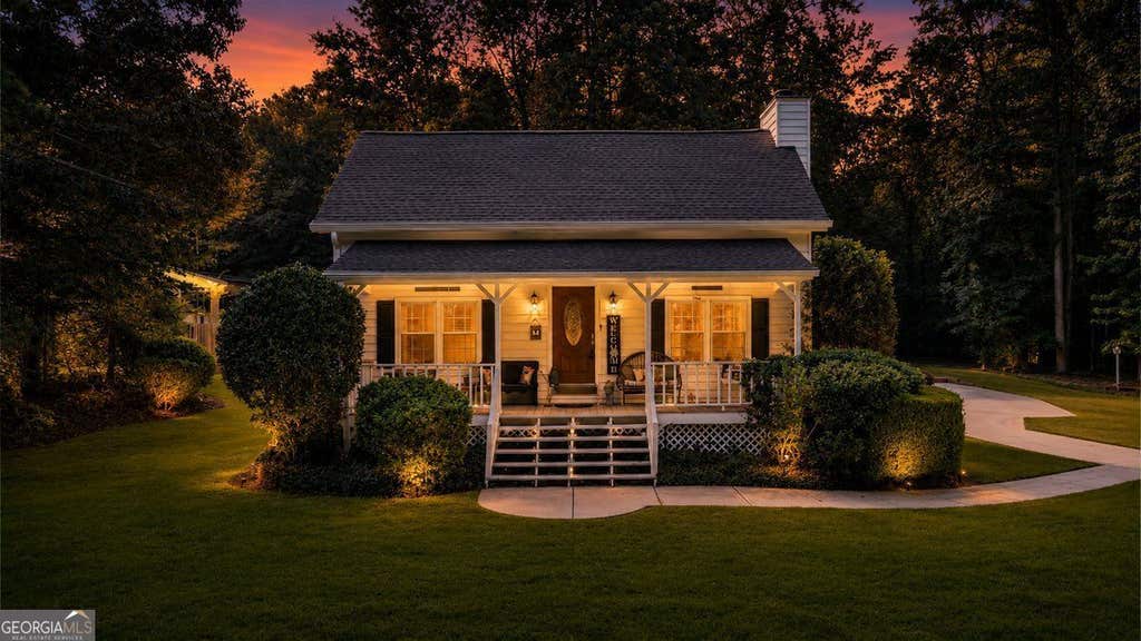 Photo of 118 O' Hara Drive, Woodstock, GA 30188 (MLS # 10815780)