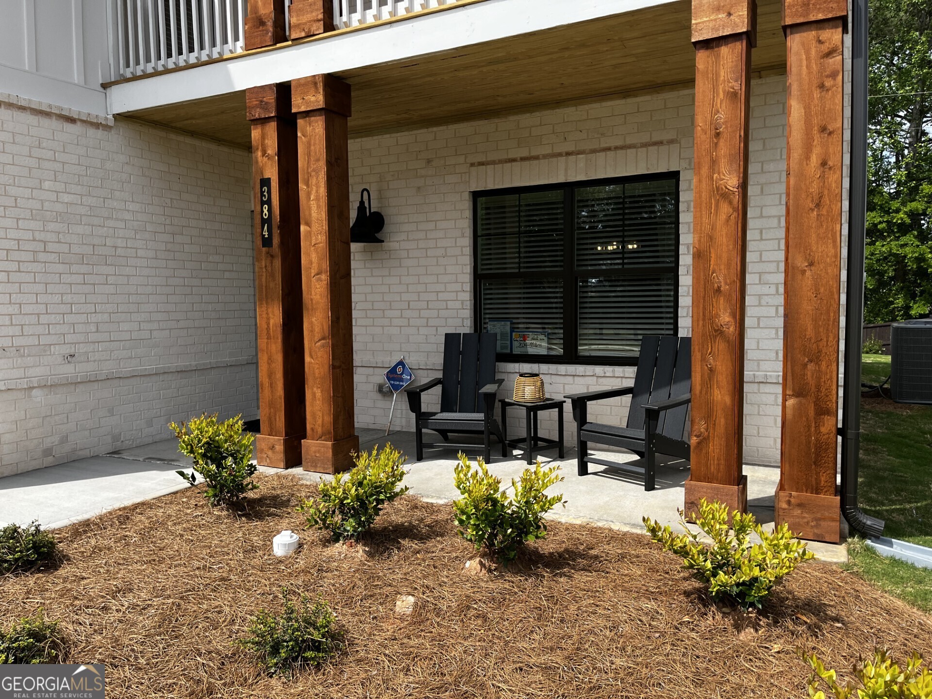 372 Waterbluff DR