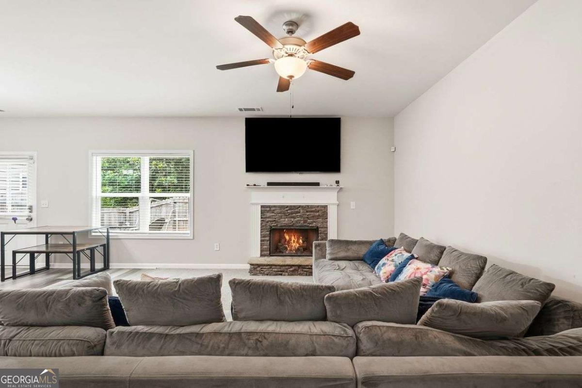 485 Arrowhead DR