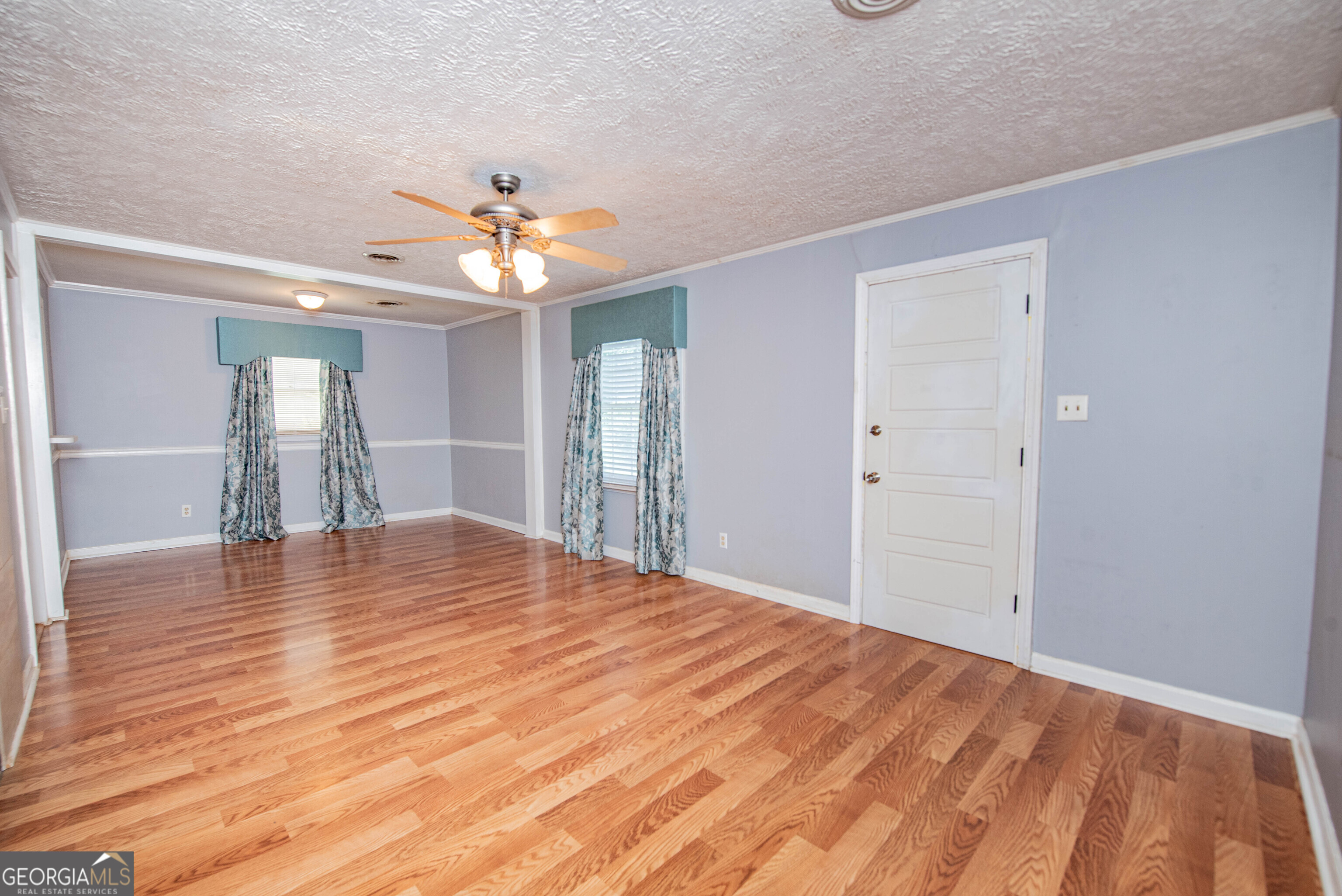 305 McArthur BLVD