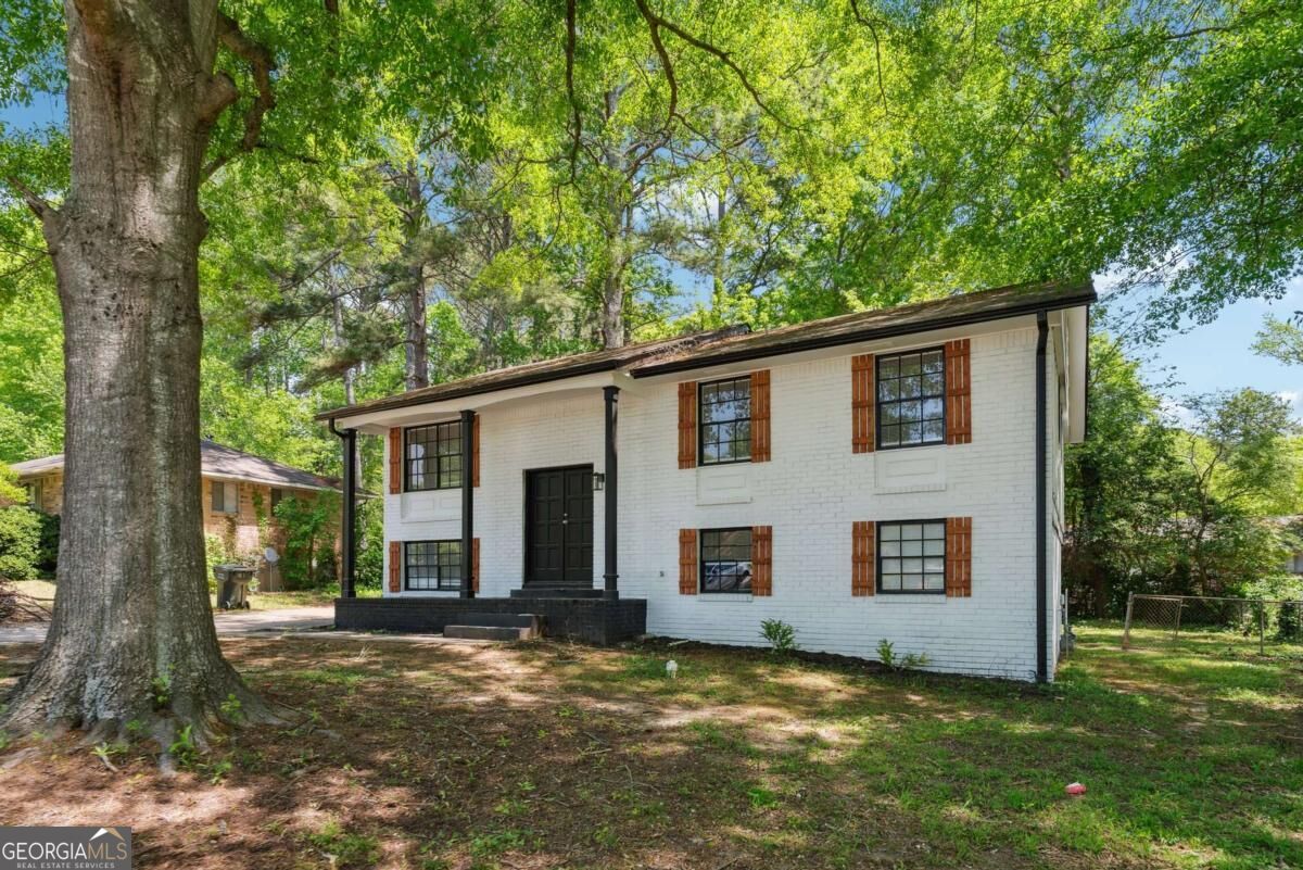 1421 Iron Gate BLVD