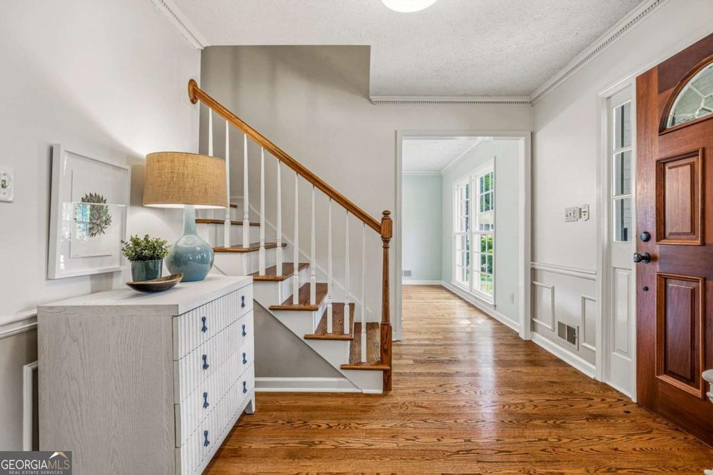 Photo of 1111 Banbury Cross, Avondale Estates, GA 30002 (MLS # 10734995)