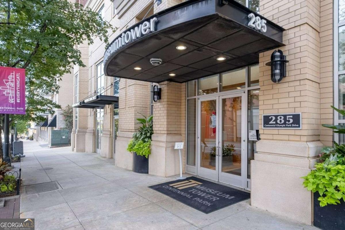 285 Centennial Olympic Park DR NW 401