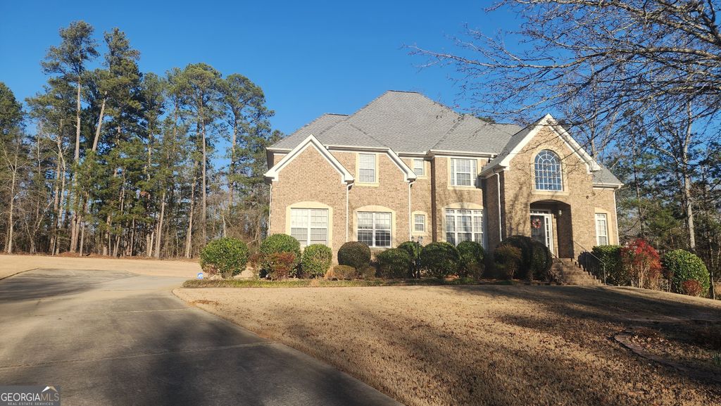 Photo of 12123 Edgewater Drive, Hampton, GA 30228 (MLS # 10674365)