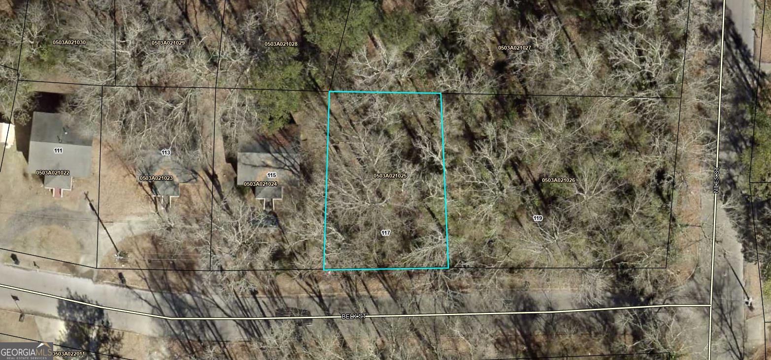 Vacant Lot. Perfect for building/development. Minutes from downtown.