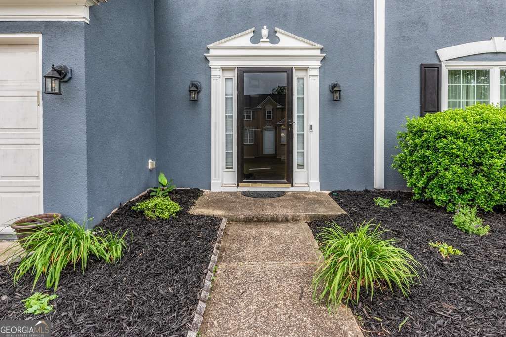 Photo of 660 Glenbarrett Court NE, Marietta, GA 30066 (MLS # 10741971)