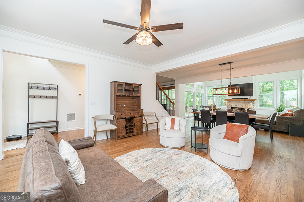 Hillcrest Oaks - Residential