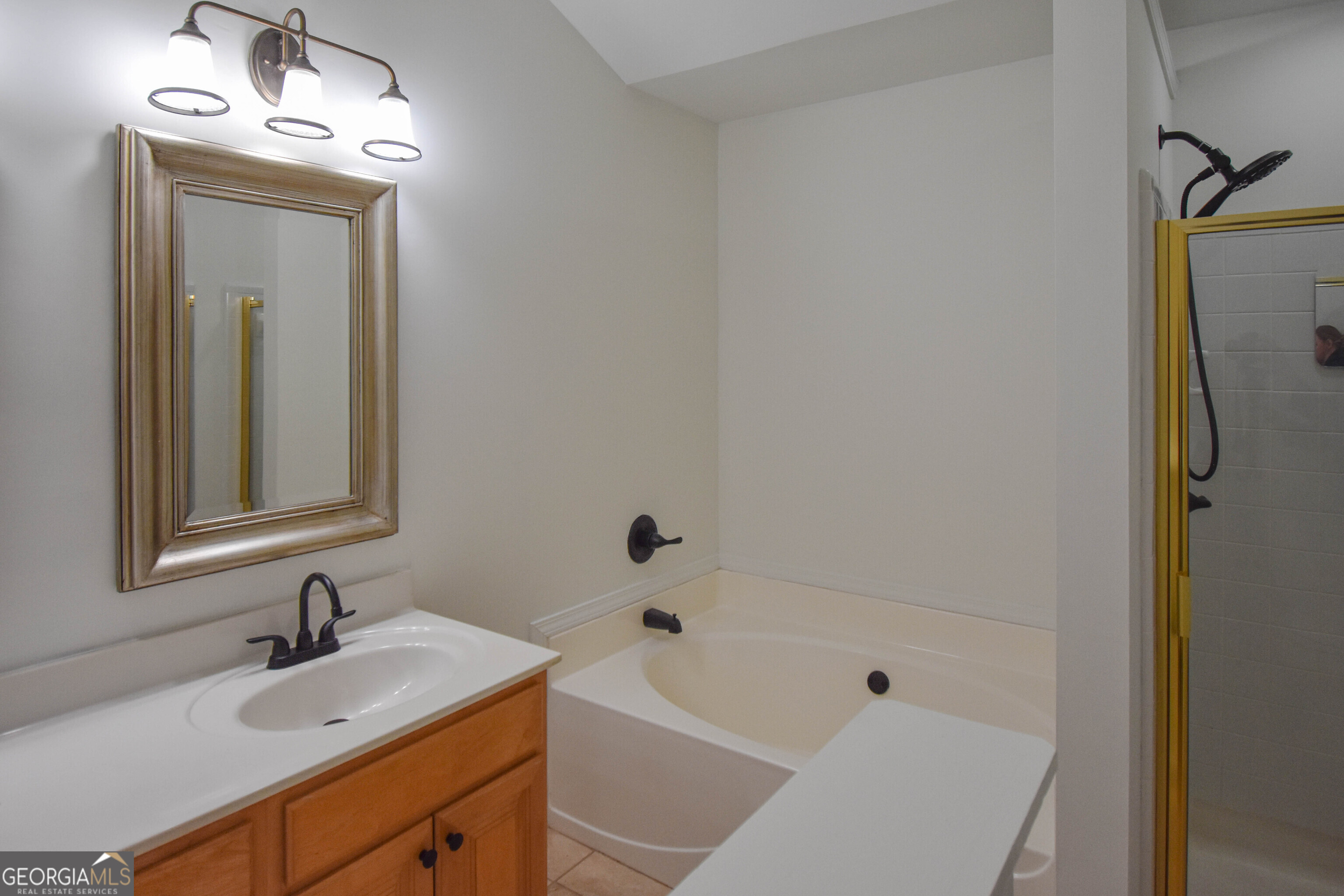 Hillcrest Oaks - Residential